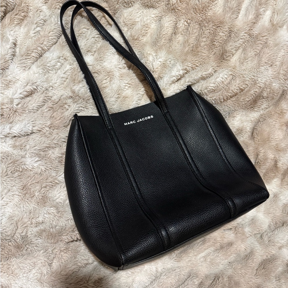 Marc Jacobs Black Pebbled Leather Tote